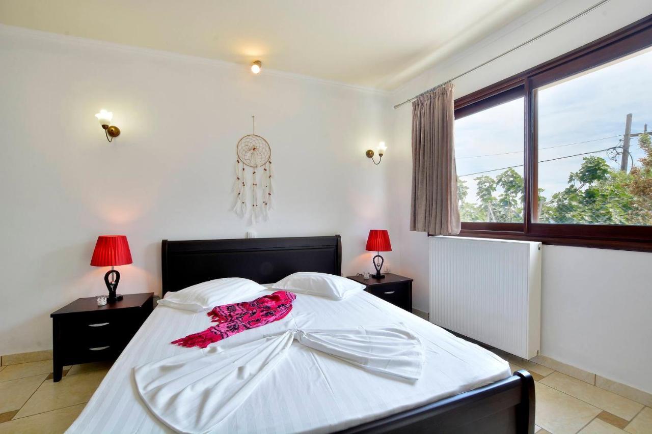 Golden Fox Villa Lákones Zewnętrze zdjęcie