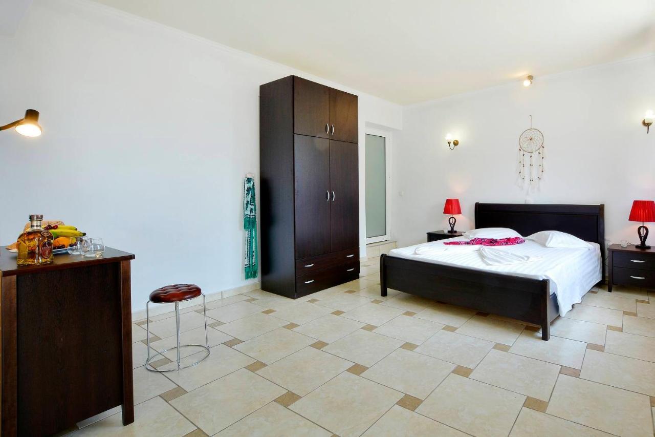 Golden Fox Villa Lákones Zewnętrze zdjęcie