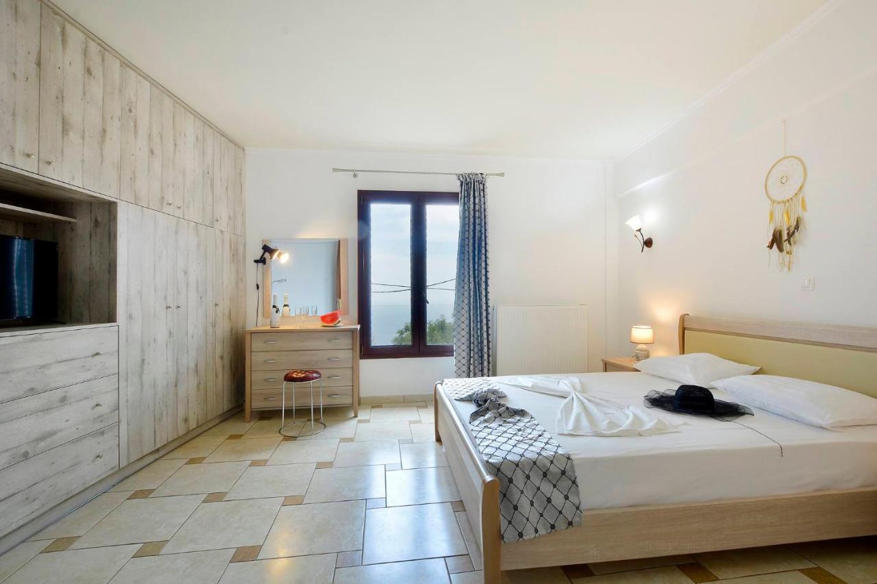 Golden Fox Villa Lákones Zewnętrze zdjęcie